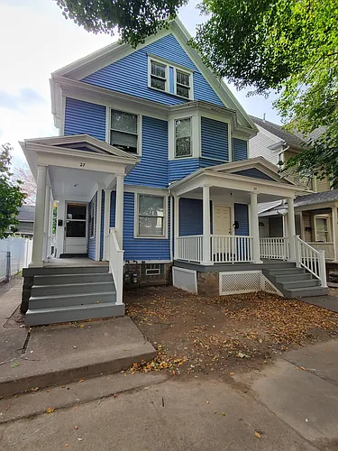 27 Harvard St Photo 1