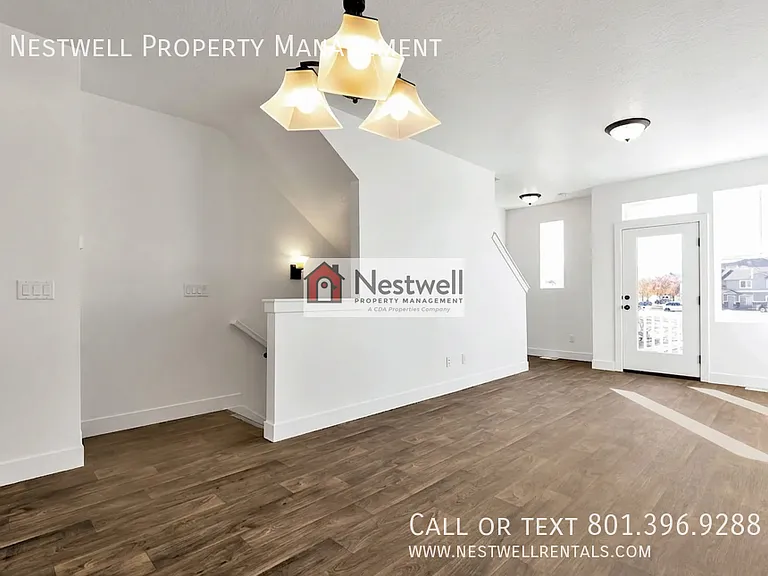 7946 S 5440 W — Photo 8