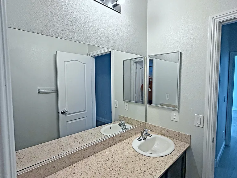 9650 Volk Ave — Photo 57