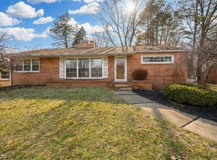 1119 Bachtel St SE, North Canton, OH 44720