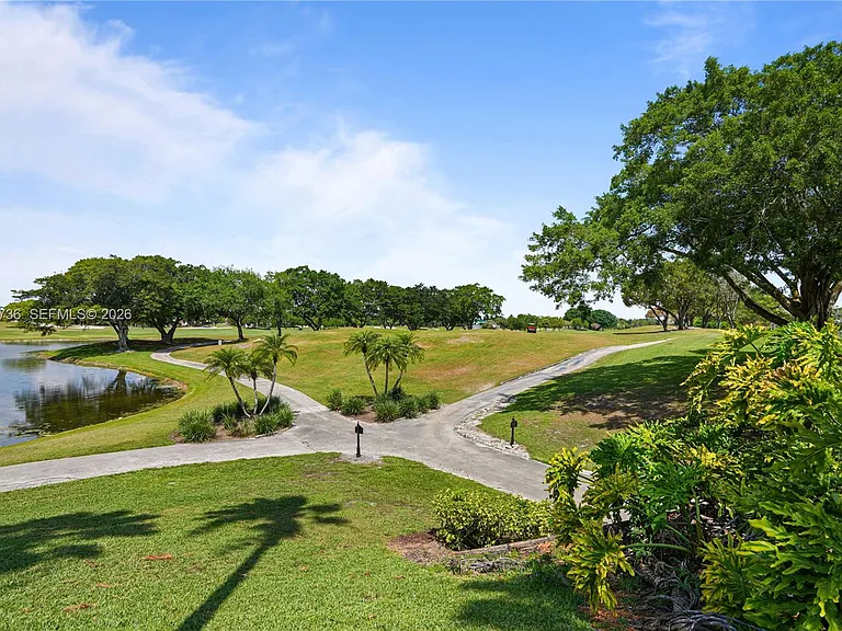 2569 Eagle Run Ln — Photo 42
