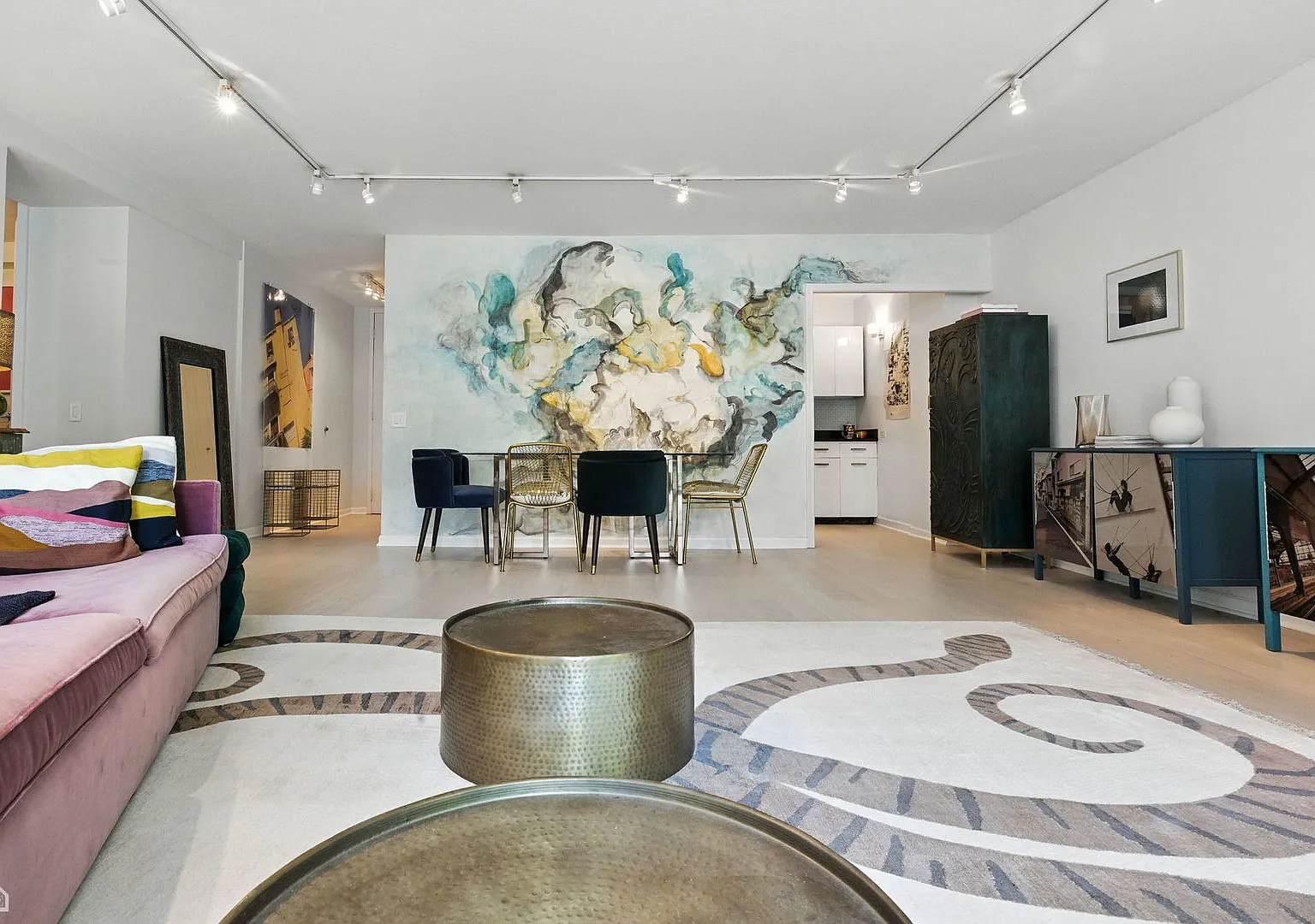 1 bed, $2,750 — Photo 2