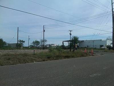 1st image of 713 S Garcia St