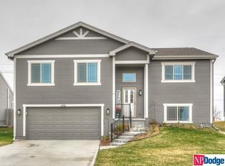 14706 Mormon St, Bennington, NE 68007