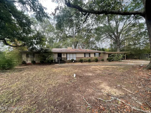 153 Maywood Cir, Jackson, MS 39211