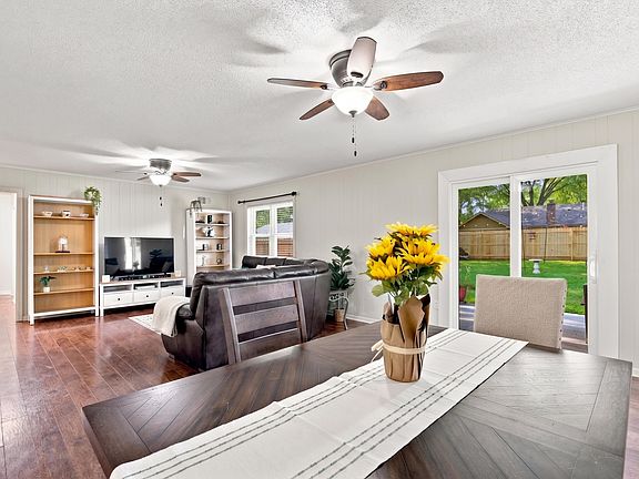 3rd image of 7052 Dawnhill Rd