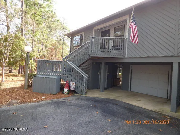 10042 Windward Drive, New Bern, NC 28560