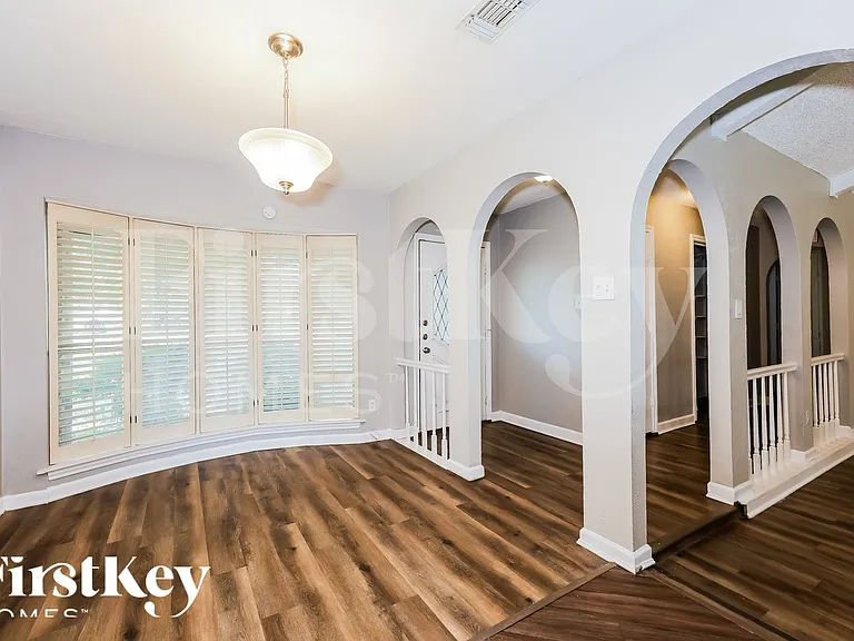 3944 Misty Meadow Dr — Photo 5