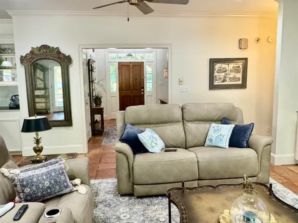 134 Kellog Dr, Woodville, MS 39669
