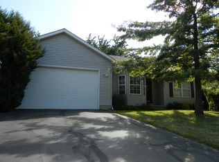 308 Madison St, Genoa, IL 60135