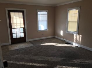 323 Hillview Dr, Rossford, OH 43460