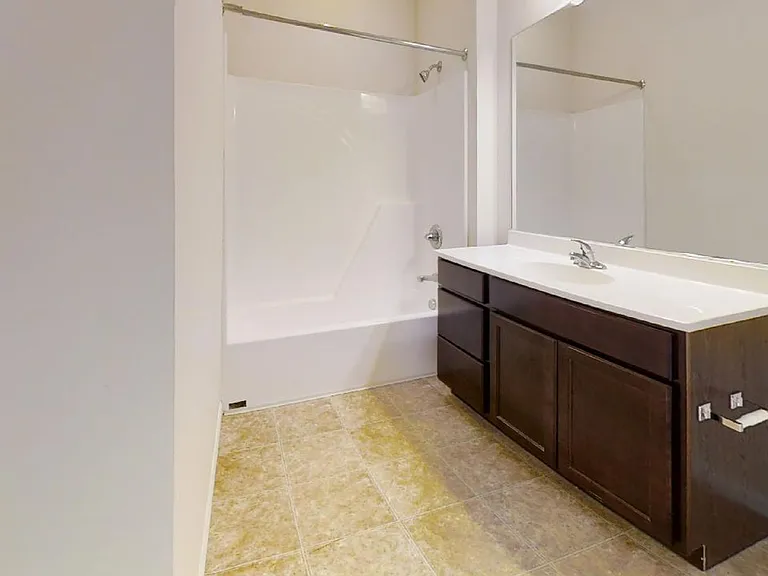 Windsor West | Specials Available — Photo 24