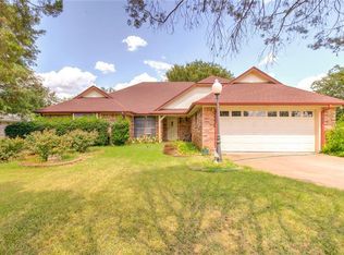 1805 W Spanish Oak Dr, Granbury, TX 76048