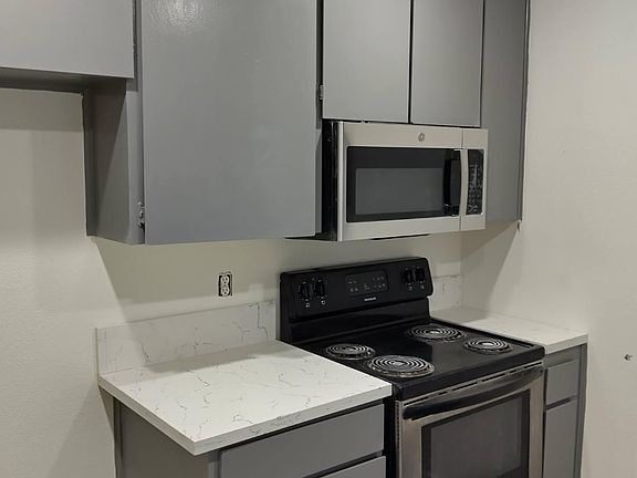 4th image of 1615 Brown St APT 6