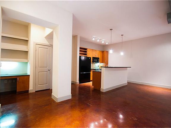 3rd image of 1901 Post Oak Blvd APT 1113