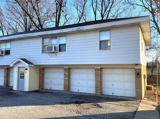 1341 1/2 Liberty St APT 6, Morris, IL 60450