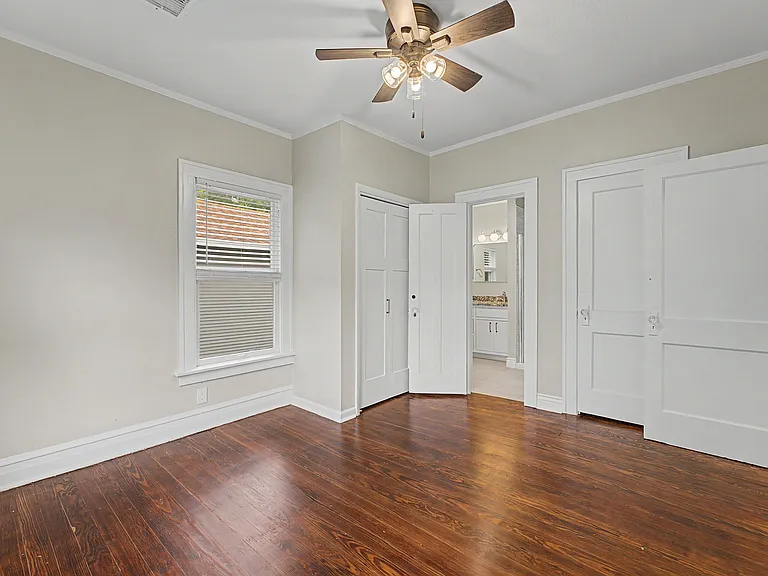 1308 W Easton St — Photo 17