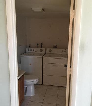 4th image of 445 E Waverly Pl