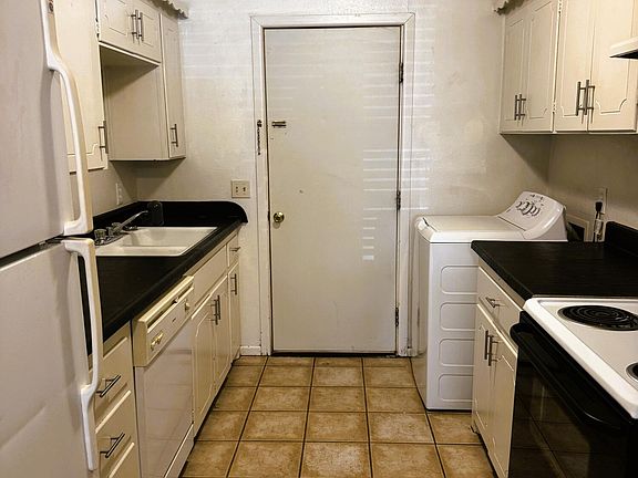4th image of 2014 54th St APT A
