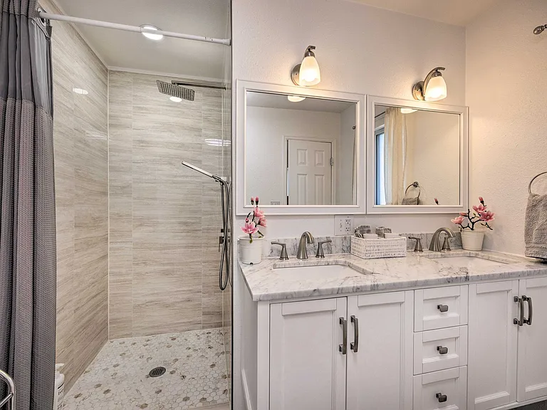 1005 N Baldwin St — Photo 20