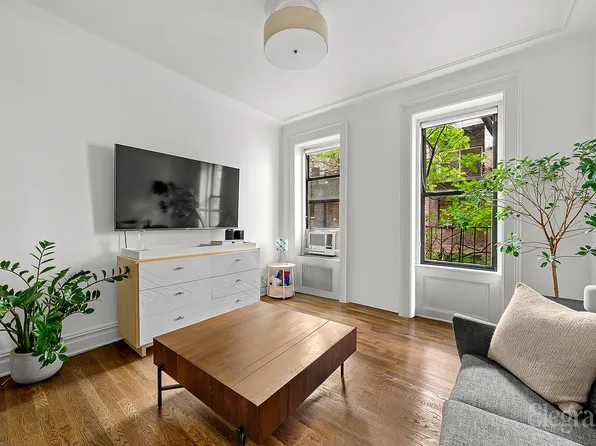324 W 83rd St APT 2S, Manhattan, NY 10024