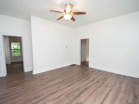5th image of 903 Georgia Ave