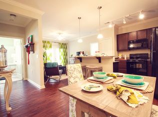 2700 W Arlington Blvd, Greenville, NC 27834