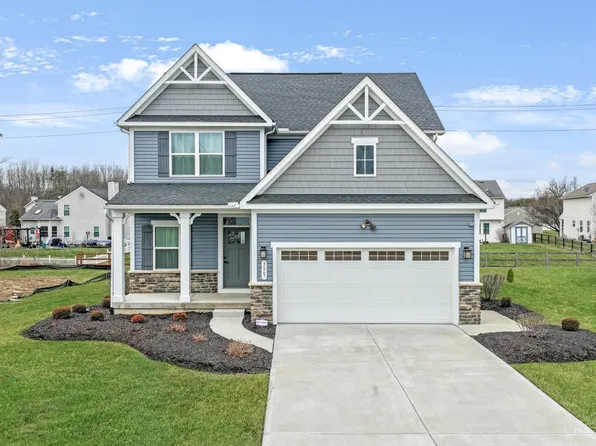 3867 Rosewood Dr, Amelia, OH 45102