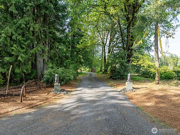 4th image of 1531 US Hwy 12
