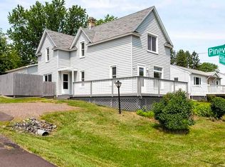 2231 Hillcrest Dr, Duluth, MN 55811