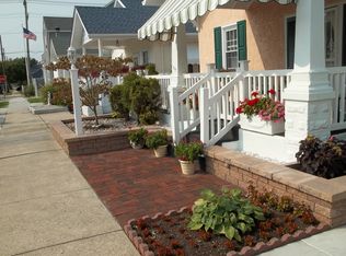 215 N Vendome Ave, Margate, NJ 08402