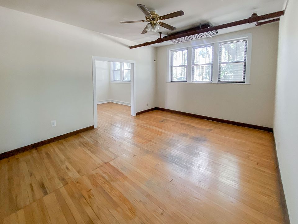 1st image of 4535 1/2 N Leavitt St #G