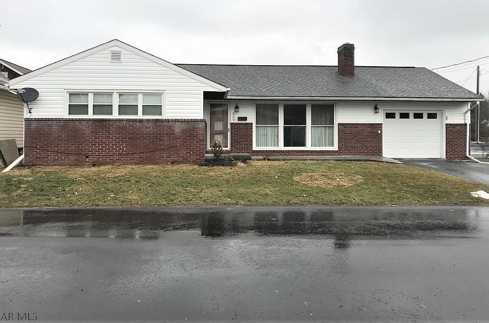 1st image of 509 E Vondersmith Ave