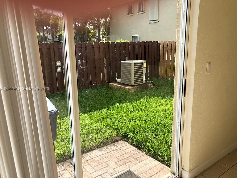 5598 NW 113th Ave #- — Photo 18
