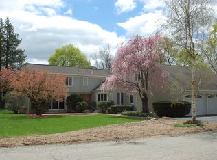 15 Orchard Ln, Newfoundland, NJ 07435