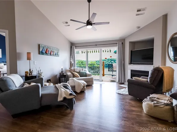 54 Park Pool Dr #4A, Kaiser, MO 65047