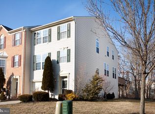 27 Colts Neck Dr, Sicklerville, NJ 08081