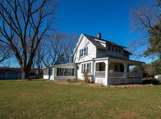 W380N6297 N Lake Rd, Oconomowoc, WI 53066
