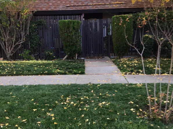 5496 Roundtree Dr, Concord, CA 94521