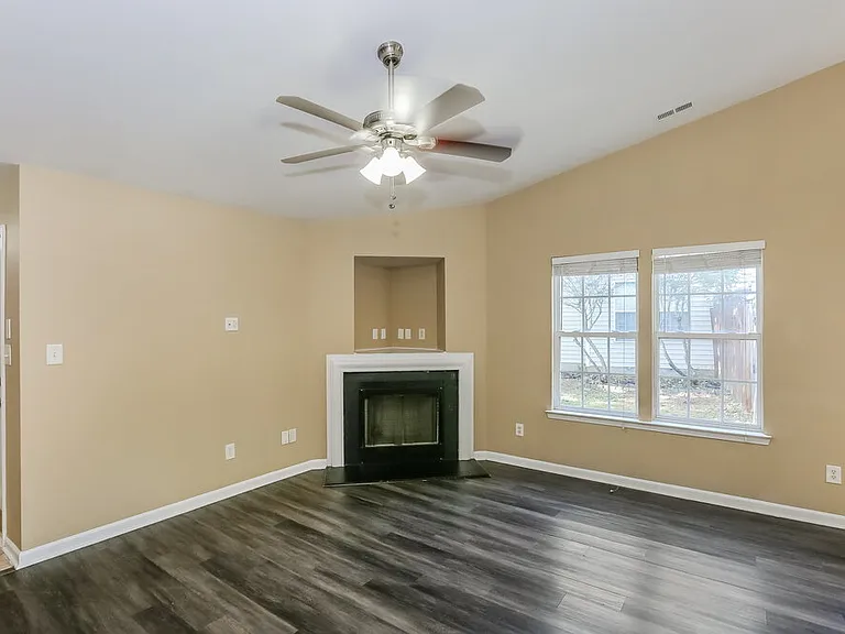 1563 Hollow Maple Dr — Photo 5