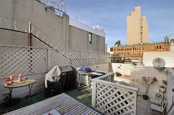 Sold by Corcoran | media 28