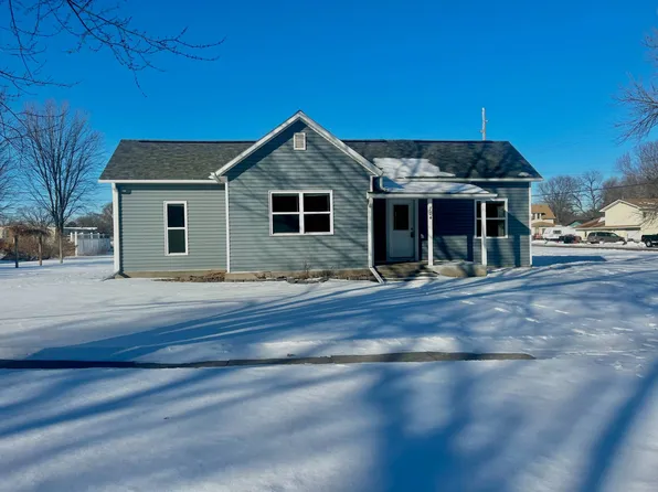 704 Division St, Fullerton, NE 68638