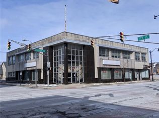 100 W 11th St, Anderson, IN 46016
