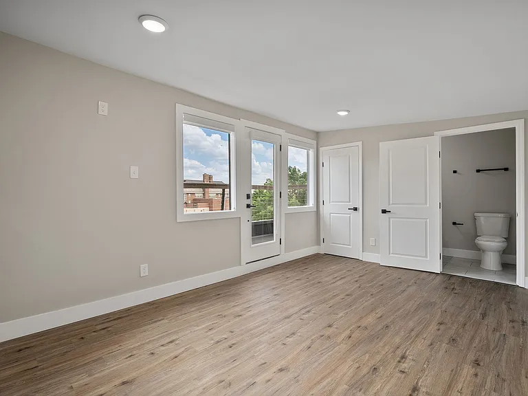 1629 Forest Ave — Photo 18