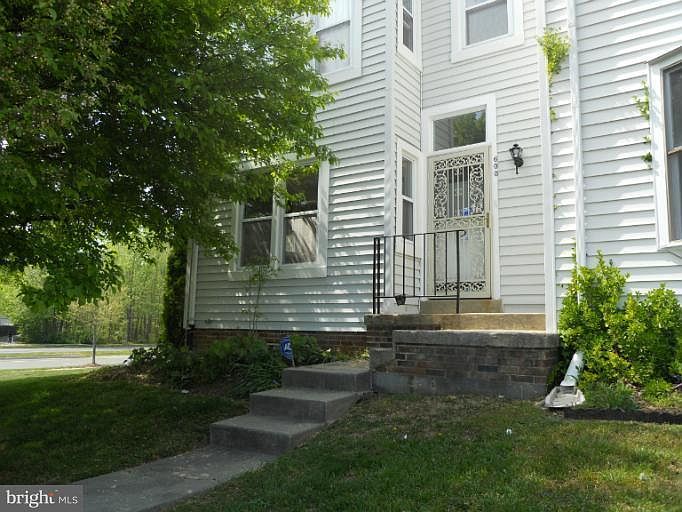 1st image of 600 Harry S Truman Dr