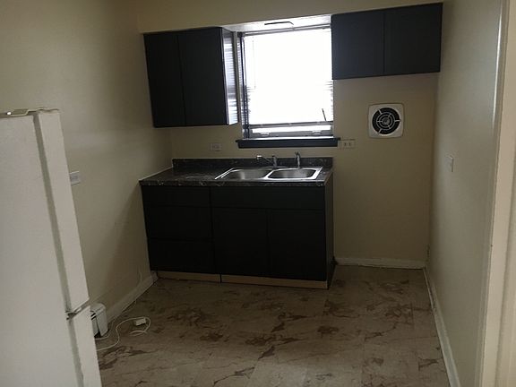 2nd image of 1234 W 127th Street # D2 Fl 2nd