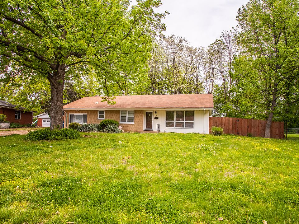 1st image of 9 Kenwood Dr