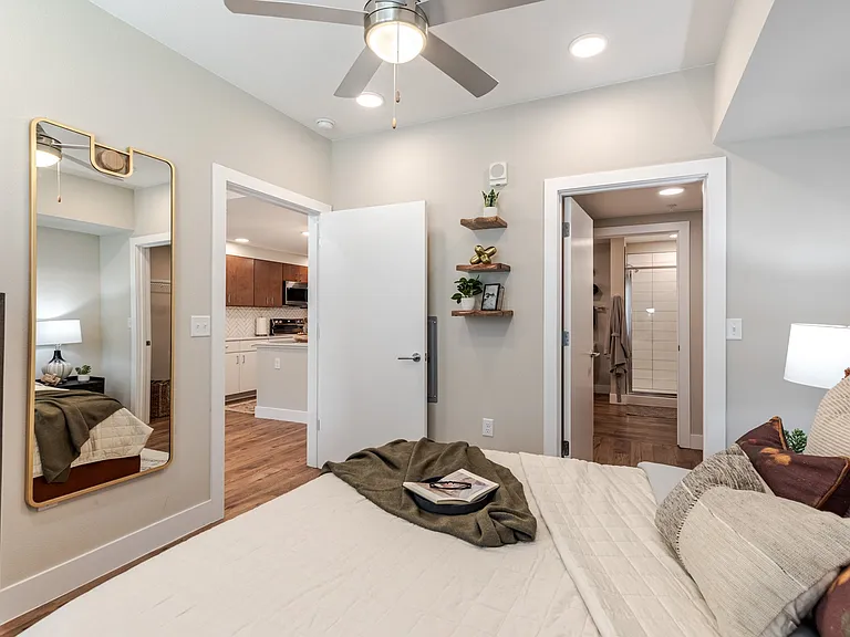 Bedroom with Ensuite Bathroom and Walk-in Closet Bedroom with Ensuite Bathroom and Walk-in Closet