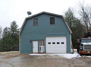 16 Boot Cove Ln, Winthrop, ME 04364