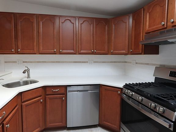 3rd image of 322 Atlantic Ave #3F